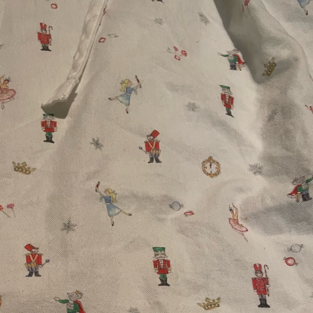 Petite Plume Nutcracker Nightgown Wmn XS - Picture 2 of 3